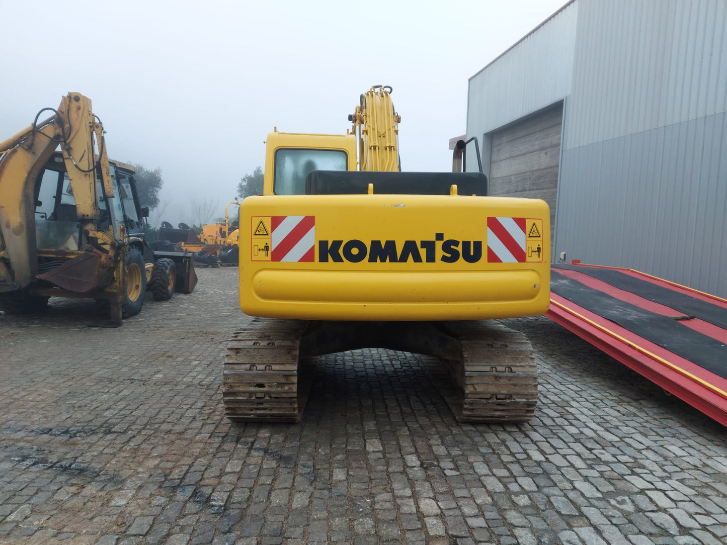 Escavadora de Rastos Komatsu PC160-6K