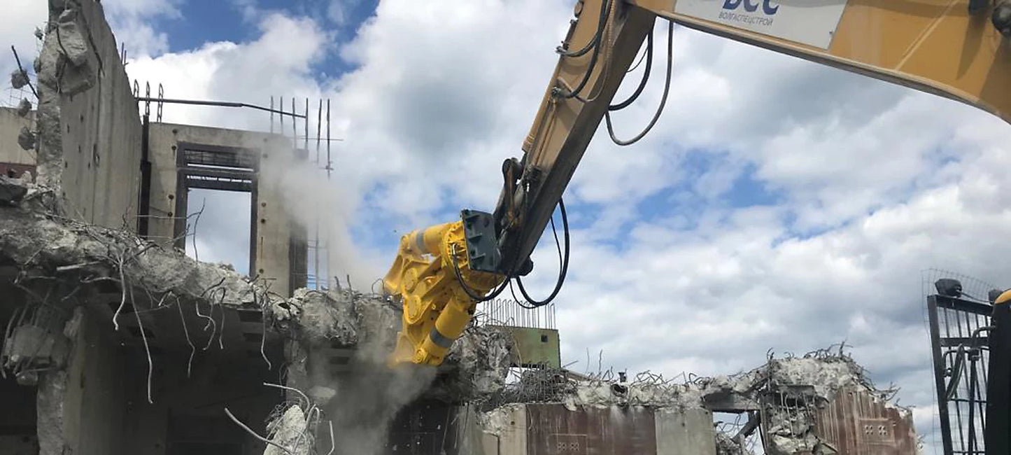 Demolition Scissors Epiroc CB 5500