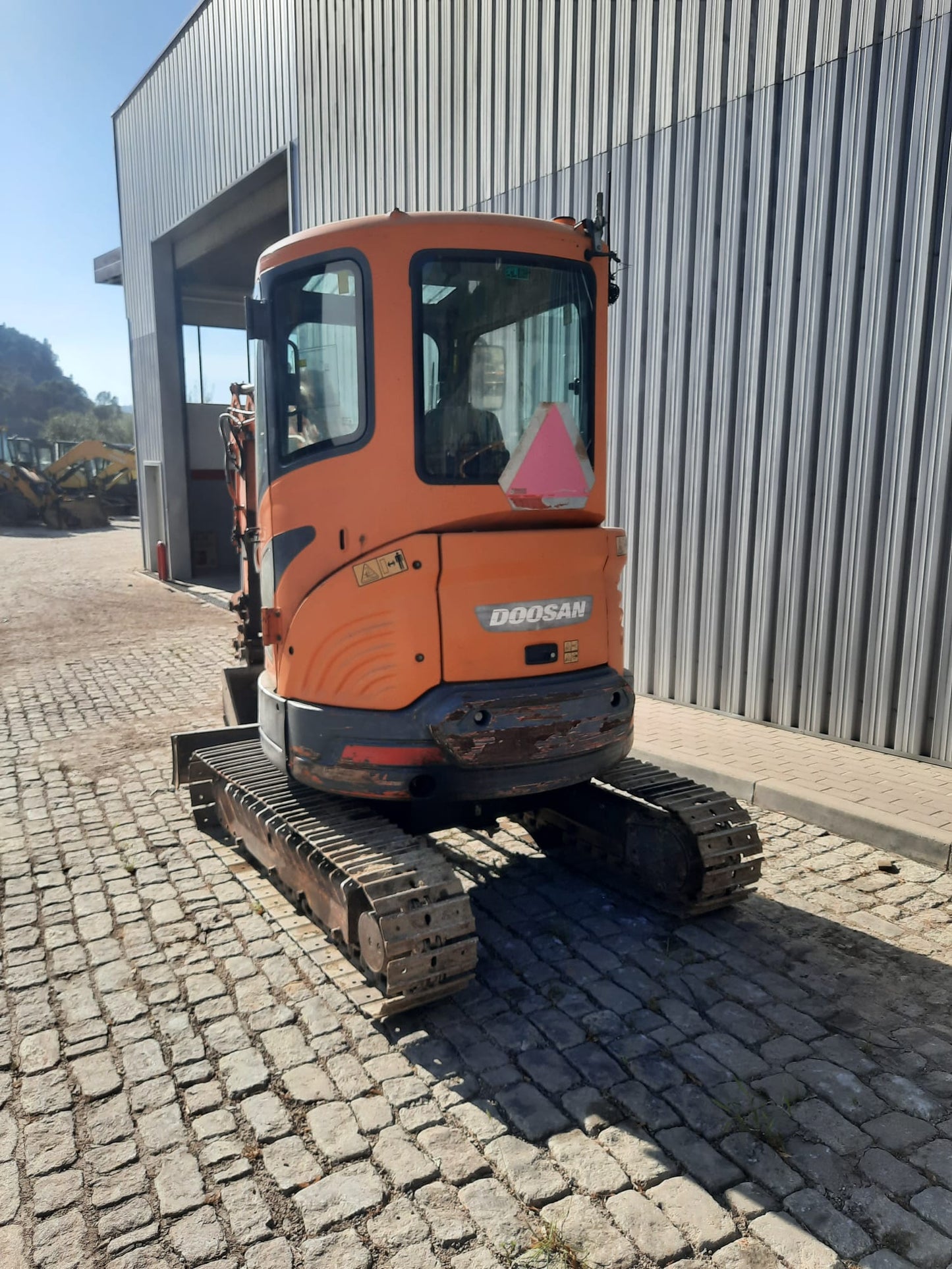 Mini Escavadora Doosan DX30Z