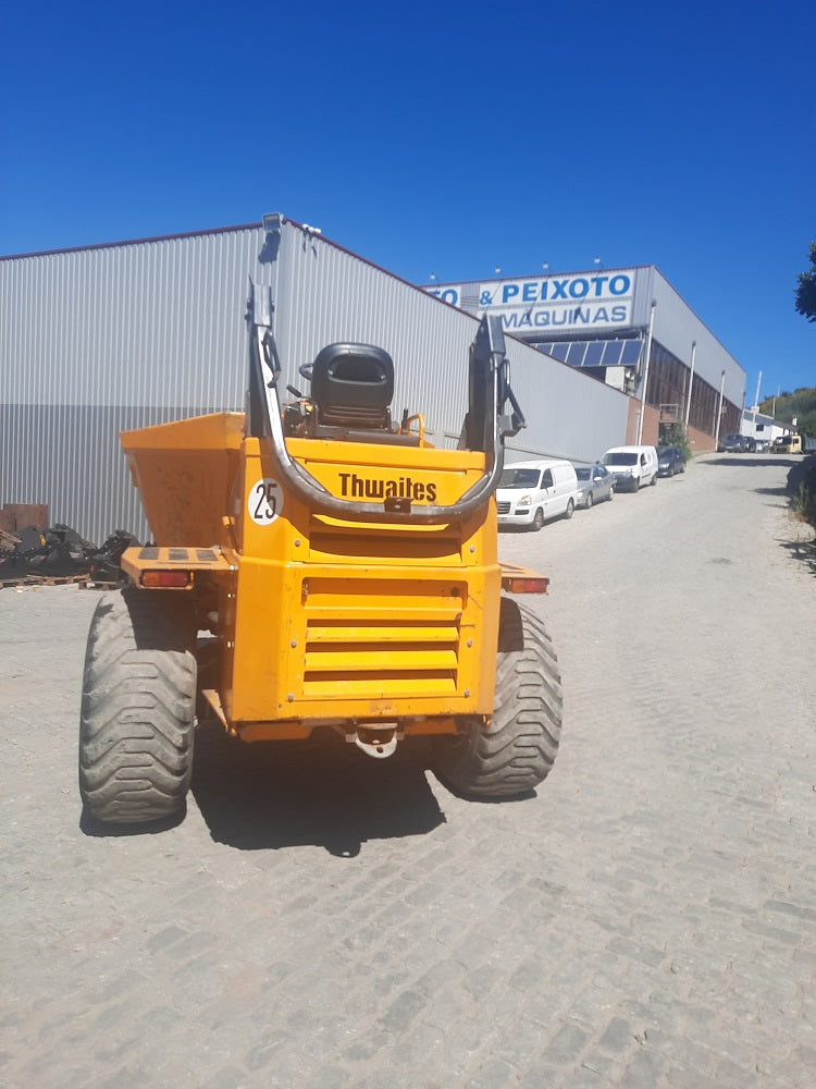 Dumper Thwaites Mach597