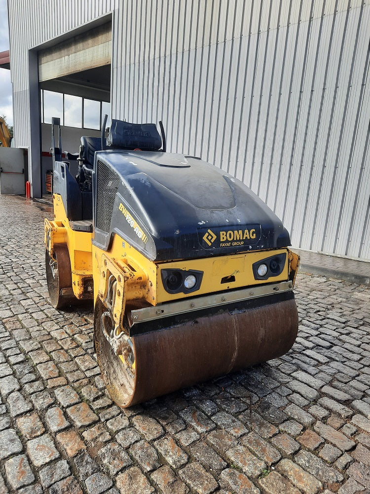 Bomag BW120AD-5 Cylinder