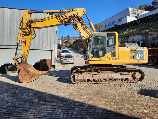 Escavadora de Rastos Komatsu PC210NLC-8