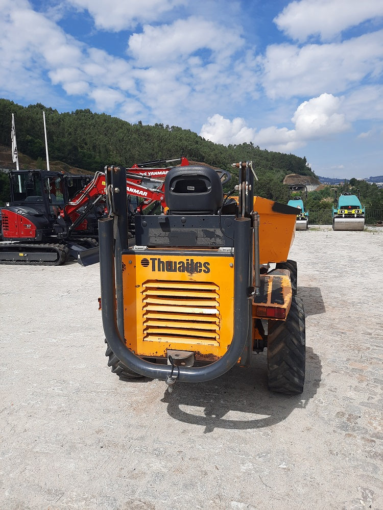 Dumper Thwaites Mach573