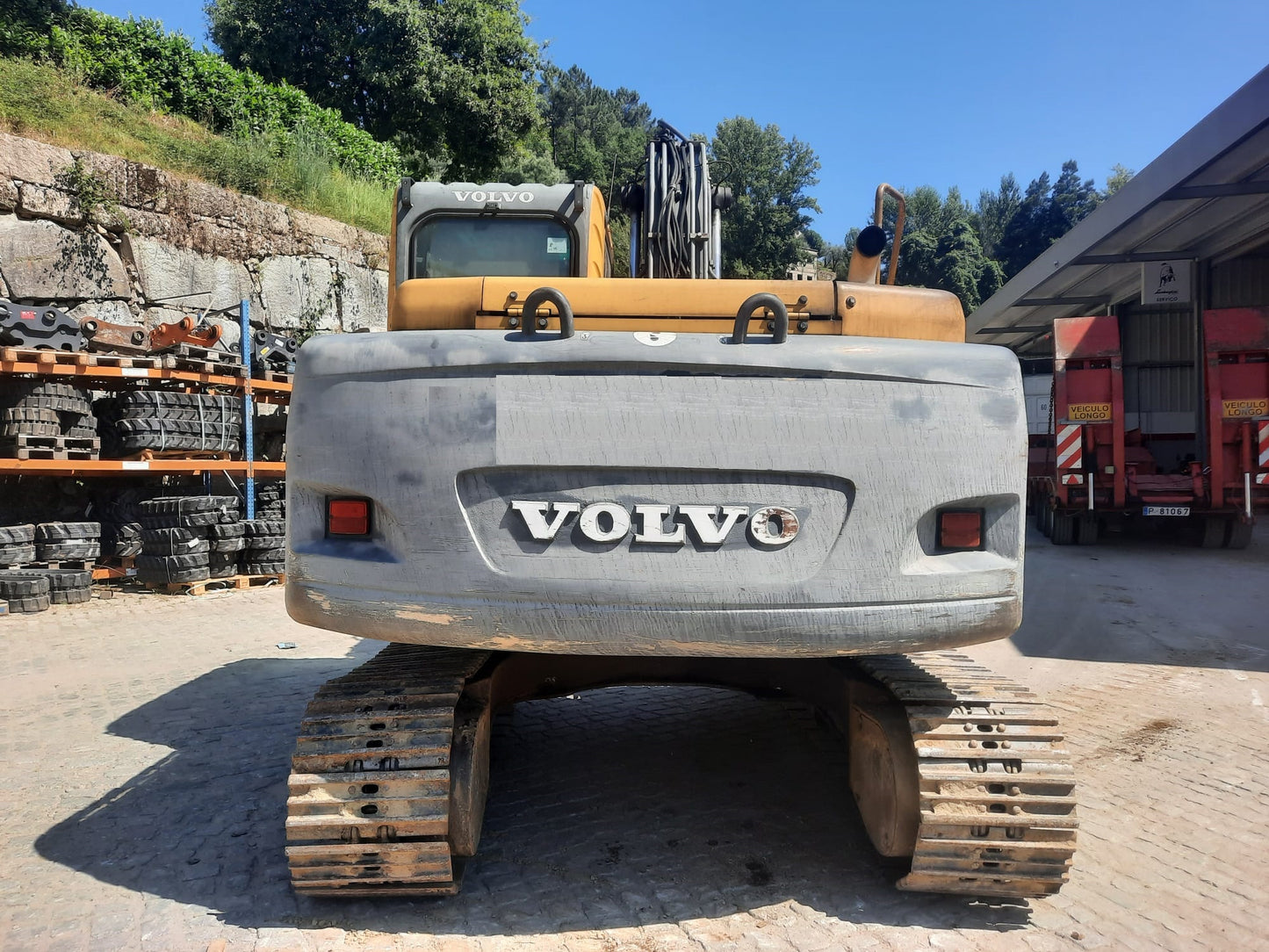 Escavadora de Rastos Volvo EC140BLC