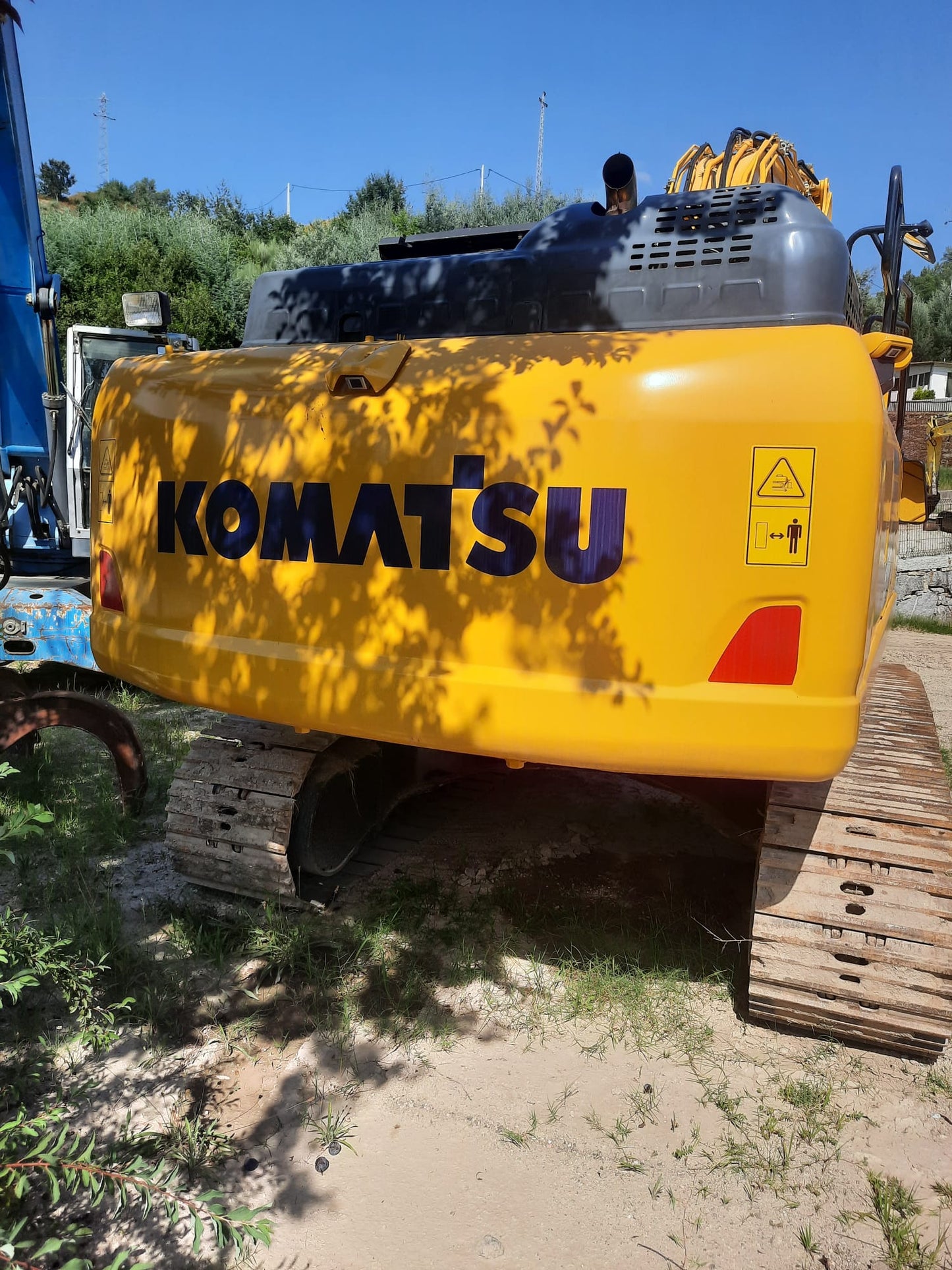 Escavadora de Rastos Komatsu PC240NLC-11EO