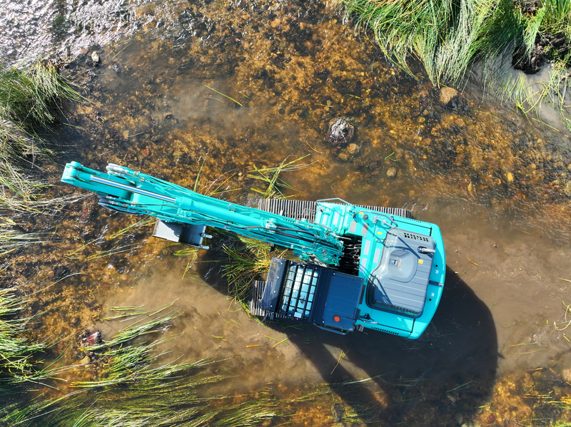 Kobelco SK130LC-11 excavator