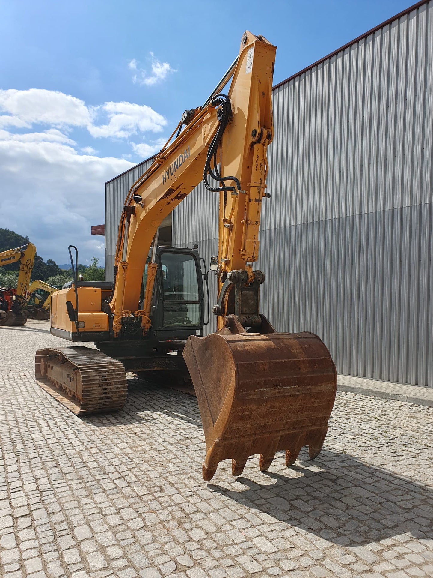 Hyundai Robex180LC-7A Crawler Excavator