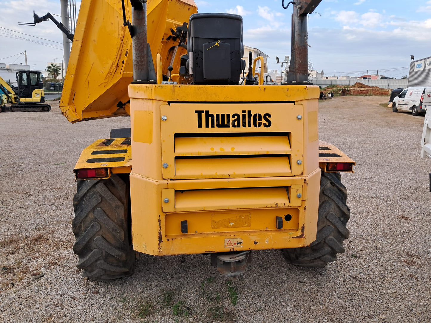 Dumper Thwaites Mach2061