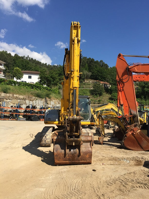 New Holland E265 Crawler Excavator