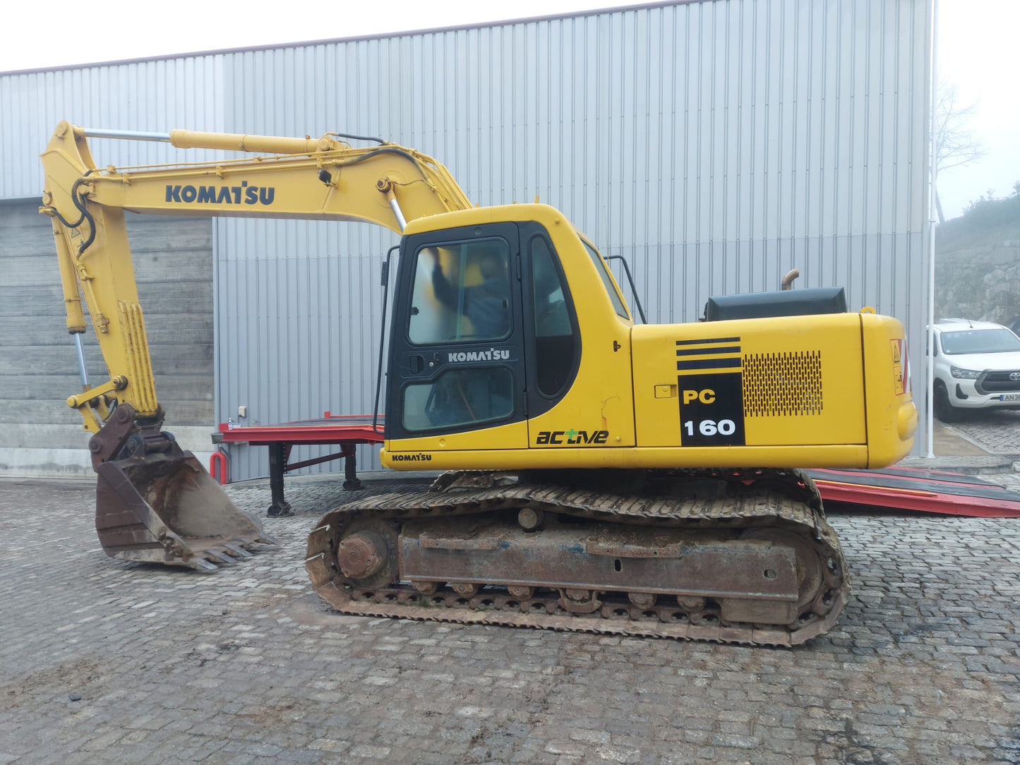 Komatsu PC160-6K Tracked Excavator