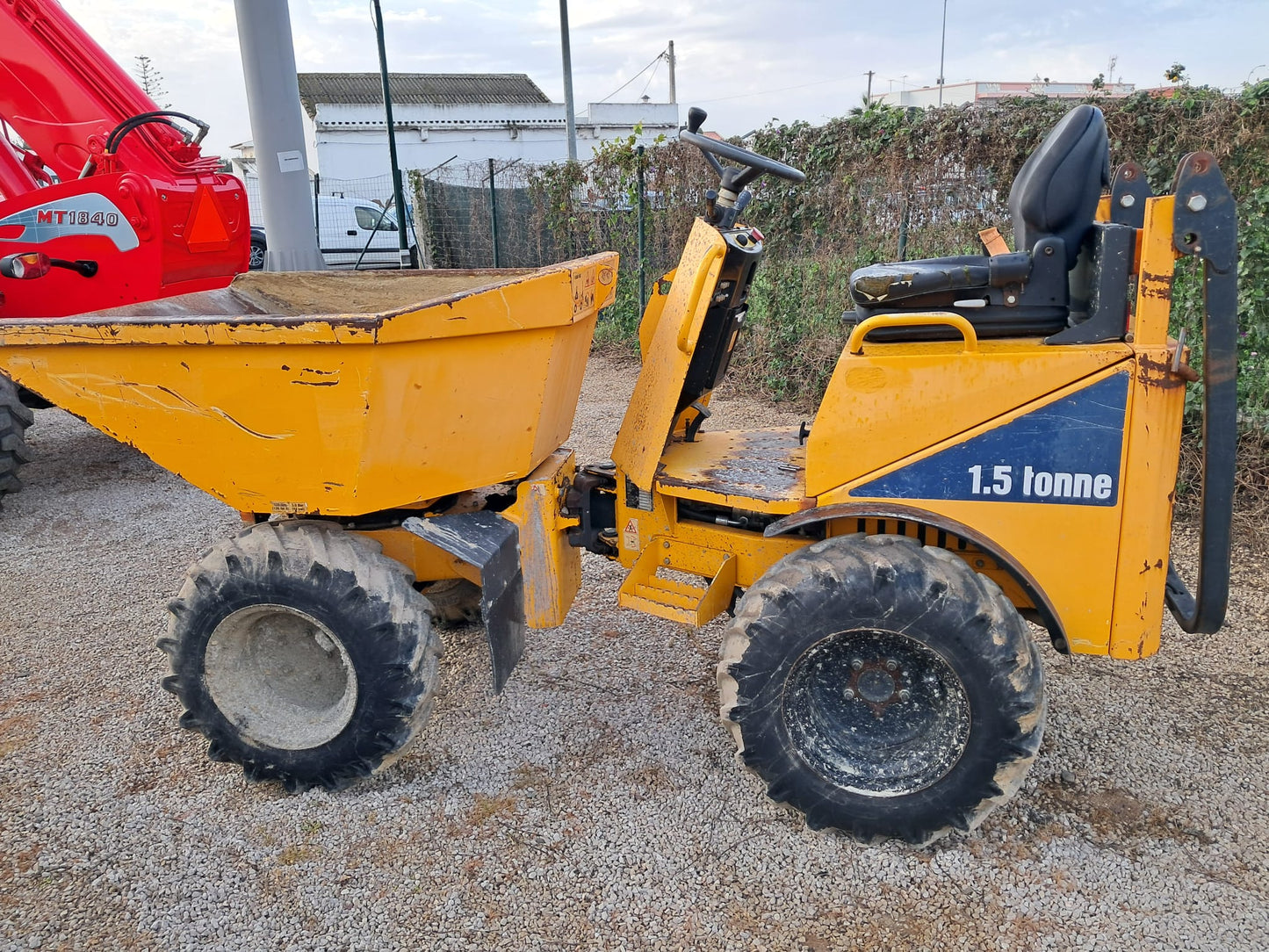 Dumper Thwaites Mach203