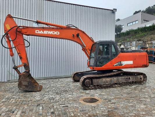 Daewoo Solar 255LC-V Crawler Excavator