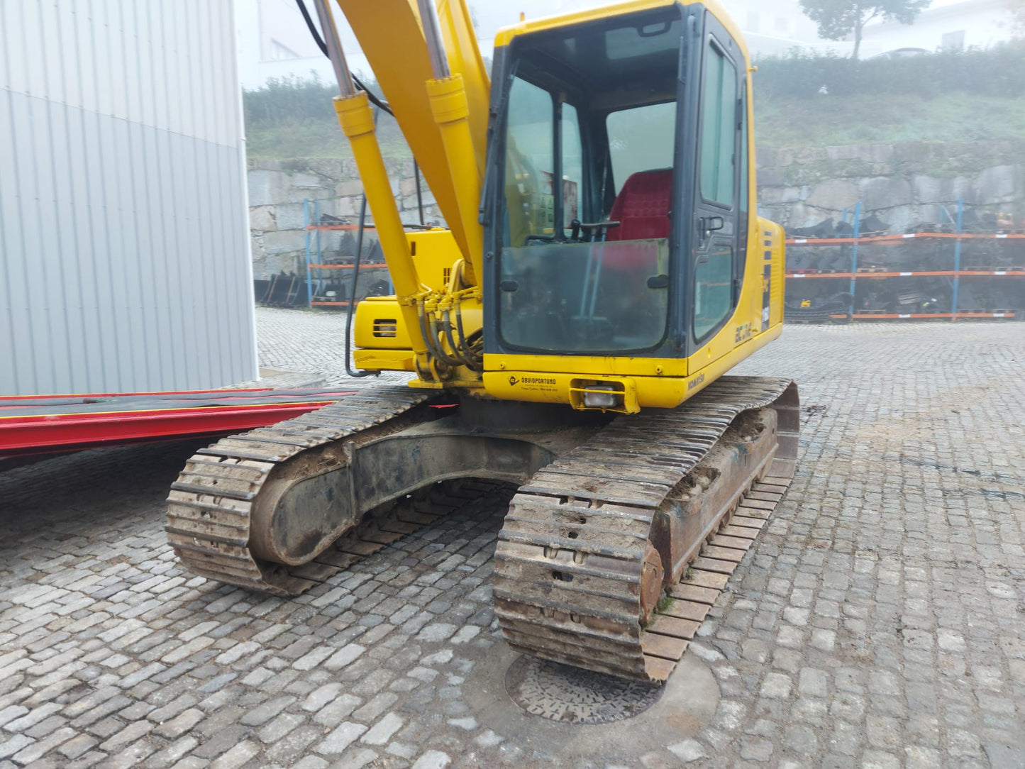 Escavadora de Rastos Komatsu PC160-6K